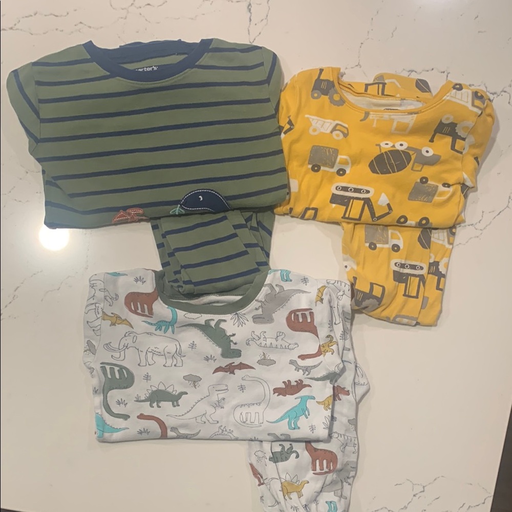 Kids 5T Pajamas Set ; construction and dinosaurs- lot of 3.
